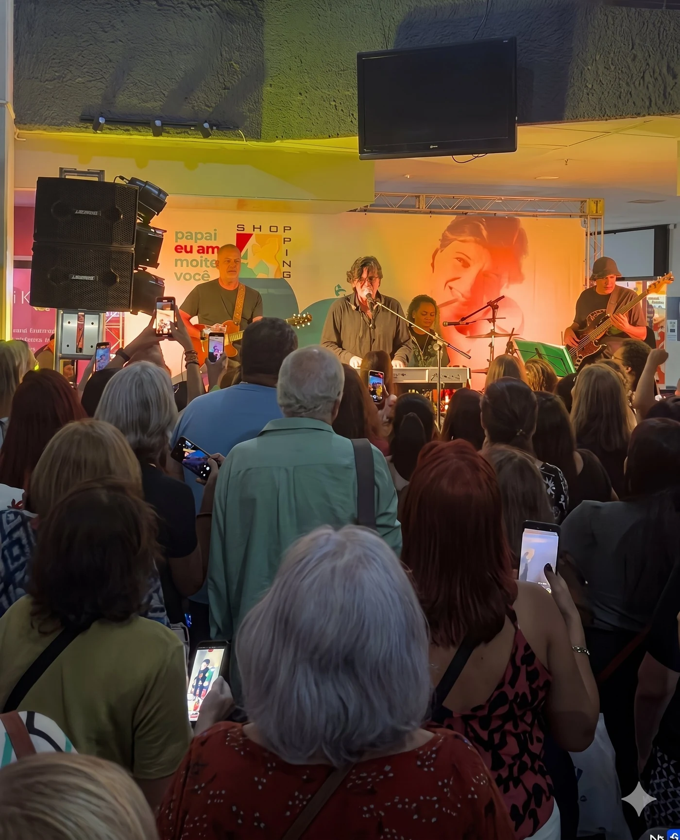 Nico Rezende público